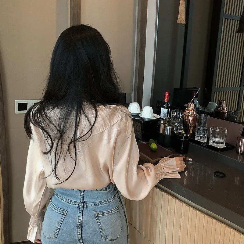 

Spring Autumn Women's Blouse New Solid Color Trumpet Sleeve Ruffle Top French V-neck Long Sleeve Slim Female Tops GX214