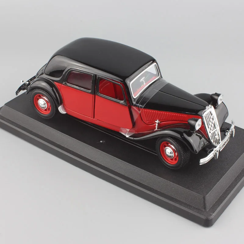 Миниатюрная модель автомобиля bburago classics в винтажном стиле citroen TA 15CV 1/24 тяга