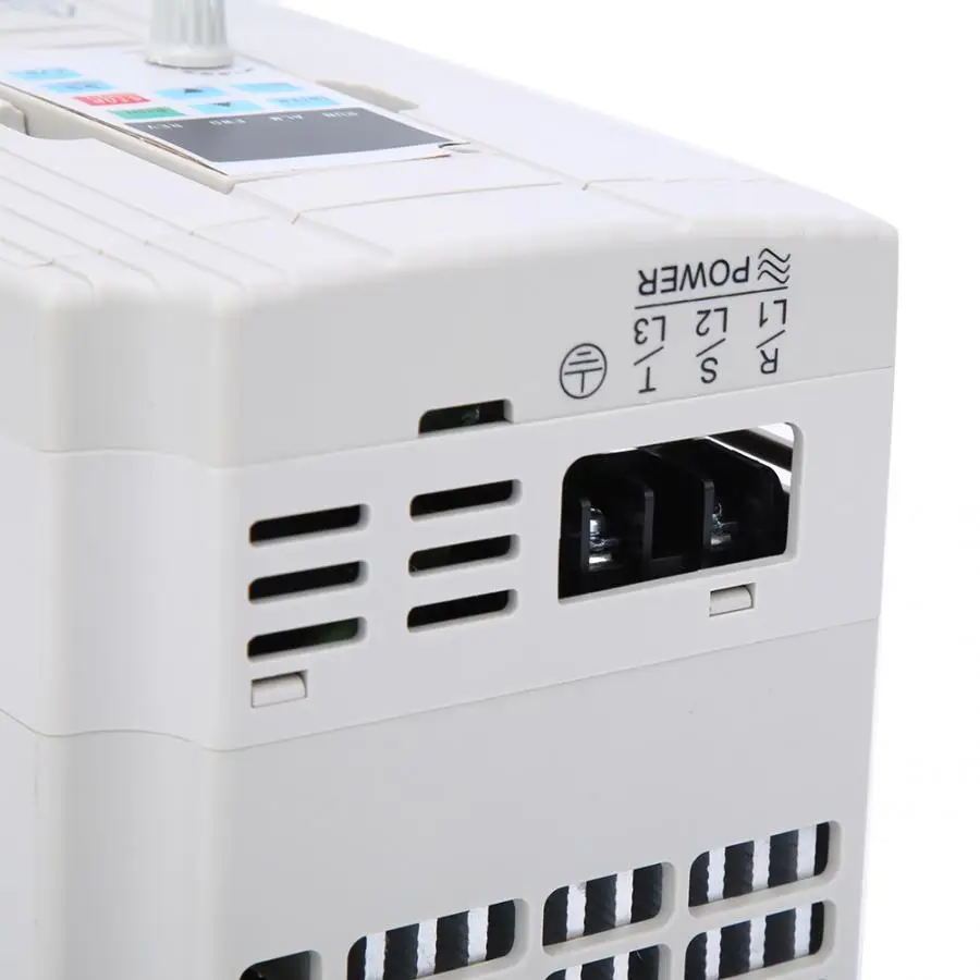 Преобразователь частоты универсальный однофазный Вход 3 фазный Выход 220VAC 1.5KW HAJ220