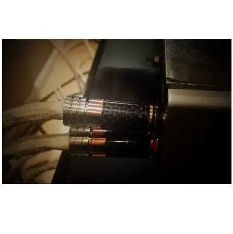 

P-011 Hashimoto RCA plug a set of four spot warm thick thick density high hard quality Rose gold shell carbon shock absorbers