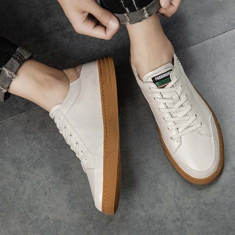 Jual Merek Fashion Sepatu Kasual Anak Laki-laki Muda Sneakers Kulit Hitam Sepatu Jalan Pria Kualitas Baik Sepatu Kasual Pria Populer