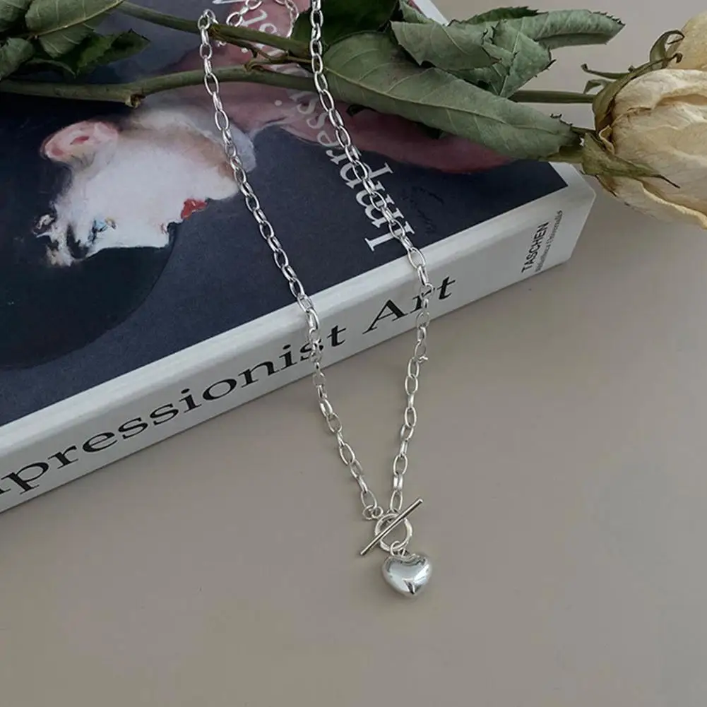 

Silver Necklace For Women Trendy Elegant Temperament Glossy Love Heart Buckle Shape Design Party Wedding Jewelry Decoration