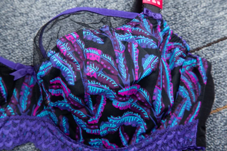 Бюстгальтер Без подкладки размера плюс с полным покрытием на косточках без