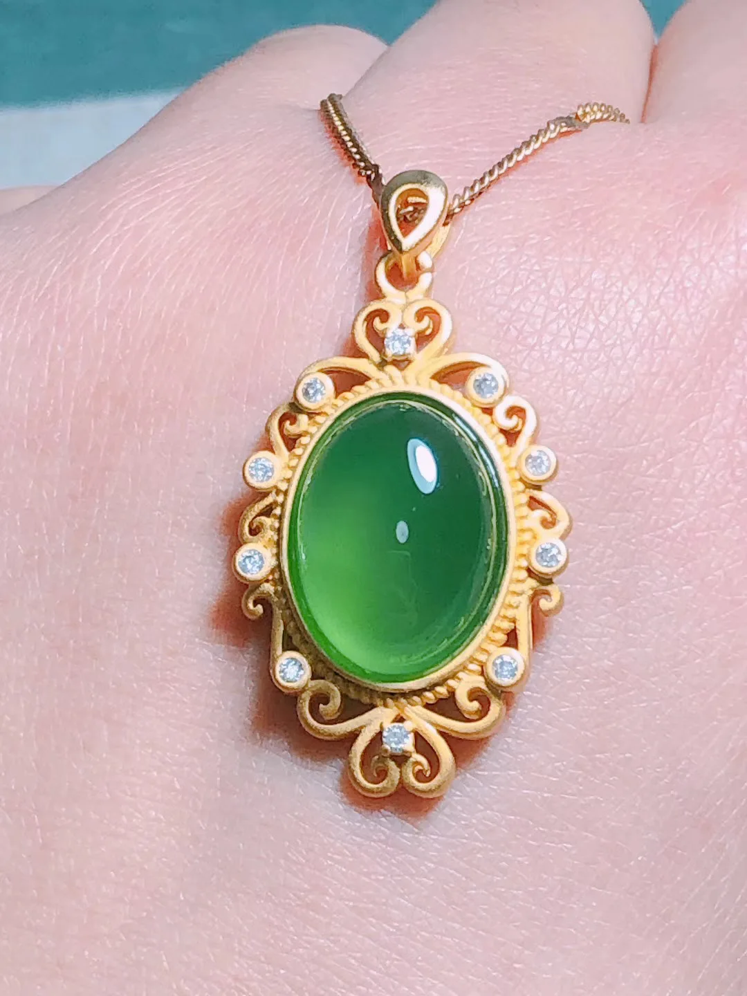 

Natural green agate pendant