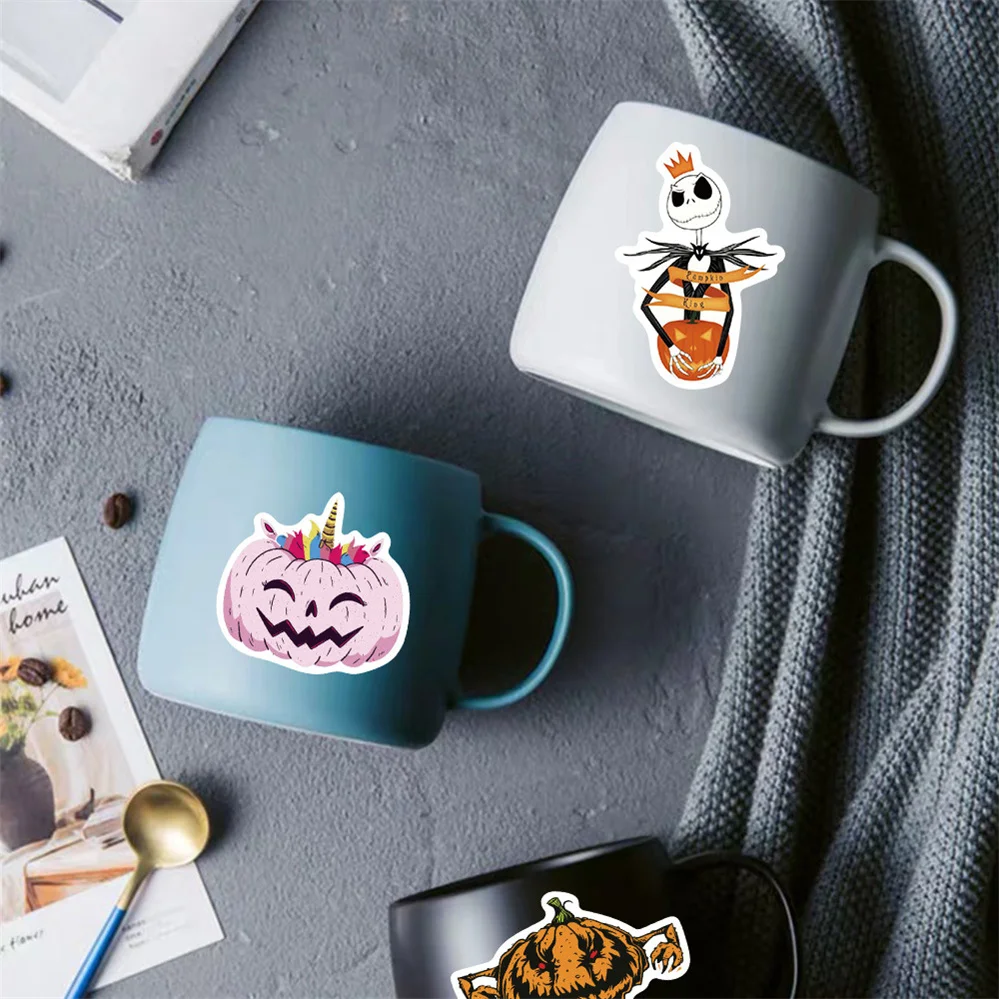 Pegatinas de cabeza de calabaza de dibujos animados, juguetes de decoraci&oacute;n de guitarra impermeables de grafiti para Halloween, 10/30/50 Uds., venta al por mayor-5