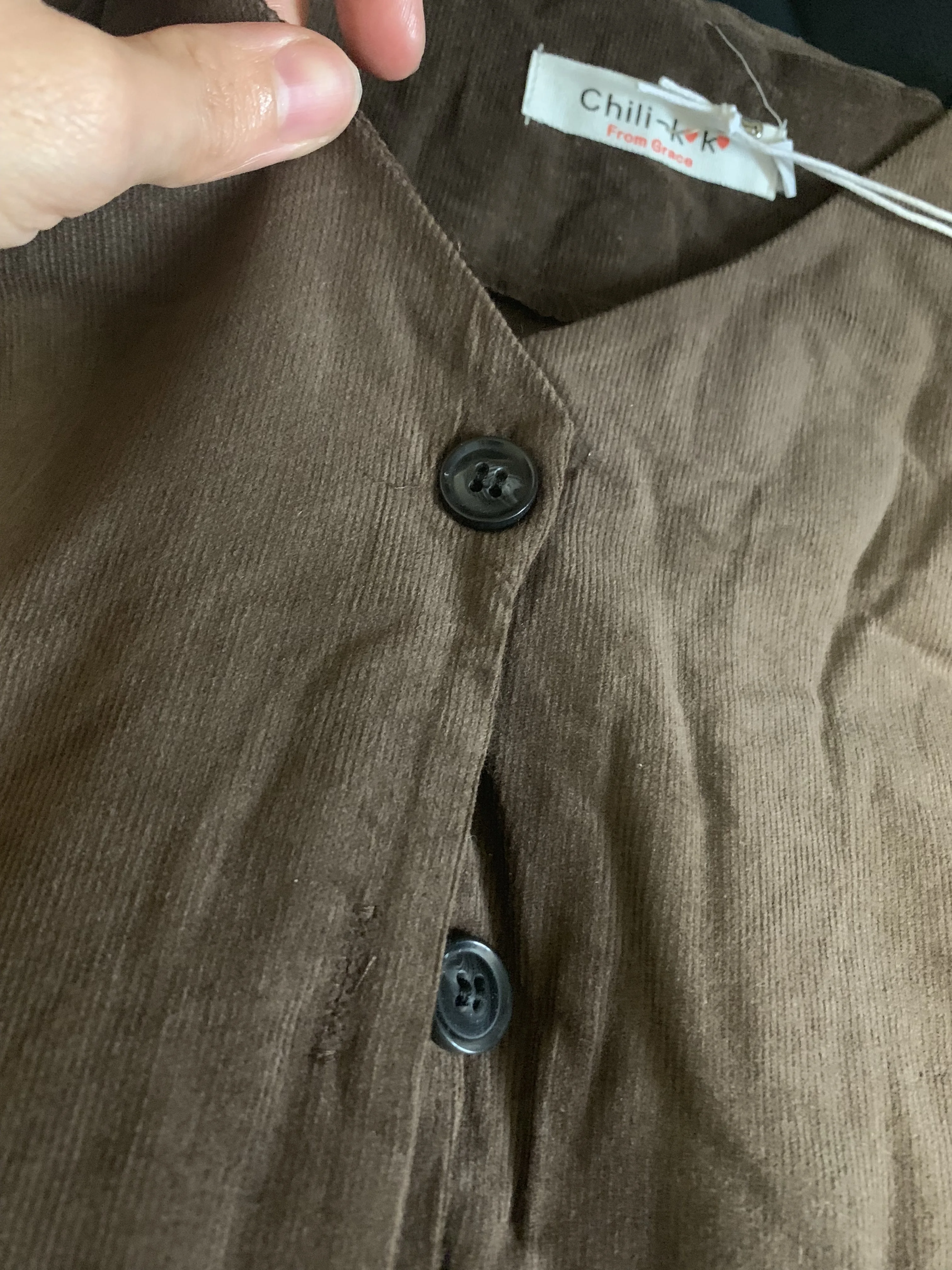 Новое Элегантное осенне зимнее вельветовое платье черного цвета с v образным