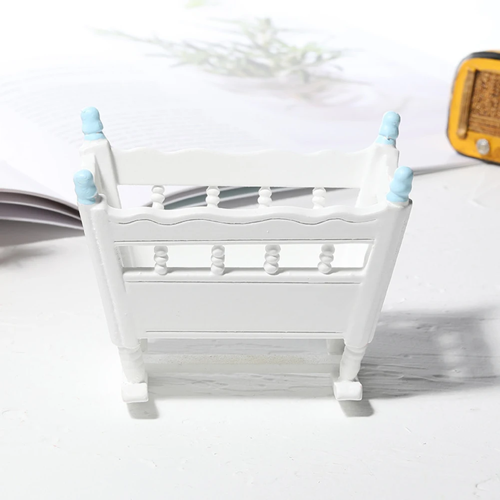 

1/12 Колыбель для кукольного домика, миниатюрная мебель для детей, ДЕРЕВЯННАЯ КАЧАЛКА-колыбель, модель кровати, игрушка, аксессуары для кукол ...