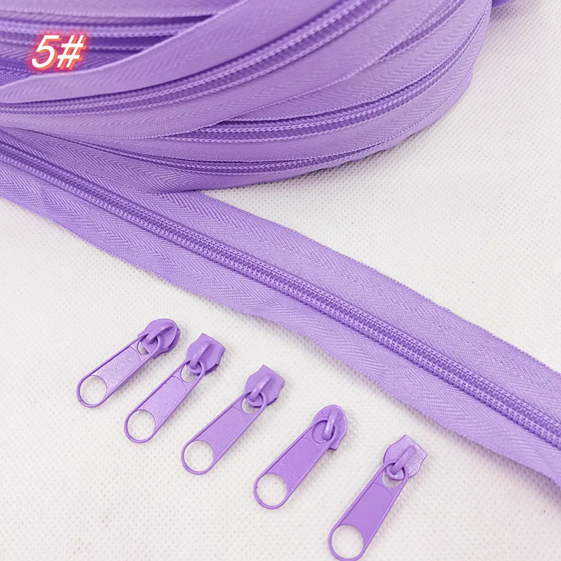 

5 Meters (5.4Yard ) 5 # Colors Long Nylon Coil Zipper With 10pcs Zipper Slider For DIY Sewing Clothing Accessories