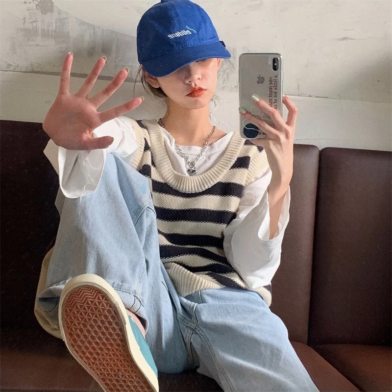 Женский трикотажный жилет в полоску Свободный без рукавов японском стиле