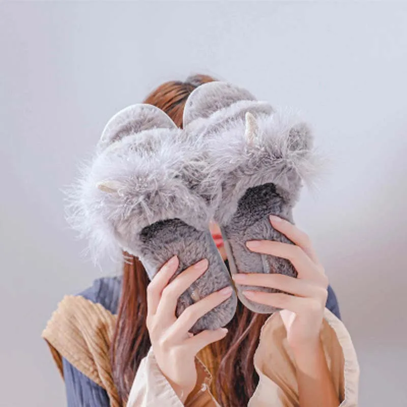 Hot selling handmade plush shoes  hot style one-word cotton slippers for home wear non-slip plush slippers women