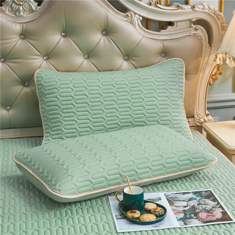 Комплект постельного белья розового цвета матрас с наволочкой нано латекс