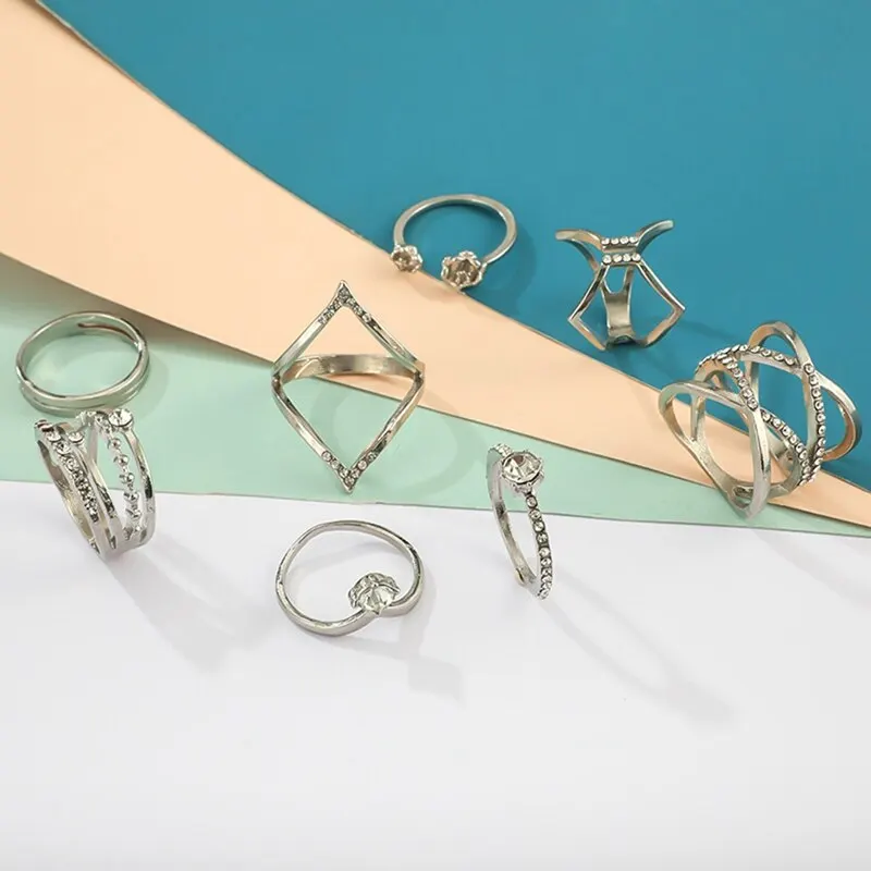 

8 Pcs/Set New Trendy Geometric Gold Silver Rings Set for Women Vintage Twist Knuckle Finger Ring Party Vintage Accessories