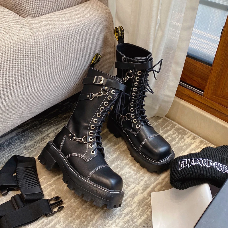 

Ботинки мартинсы женские модные крутые Новинка весна-осень 2020 Кожаные полуботинки на толстой подошве и красивые британские мотоциклетные ...