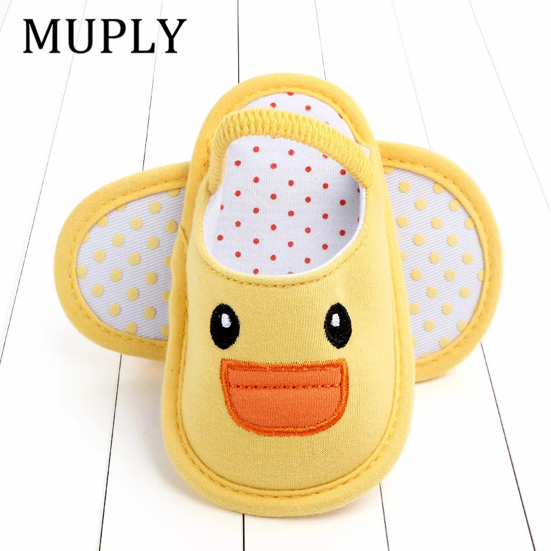 Мультяшная обувь для малышей с изображением животных милые летние футболки