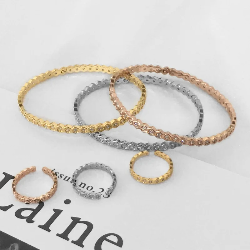 

Модные женские полные бриллианты, искусственное женское ювелирное изделие из 18-каратного розового золота с шестигранным геометрическим ри...