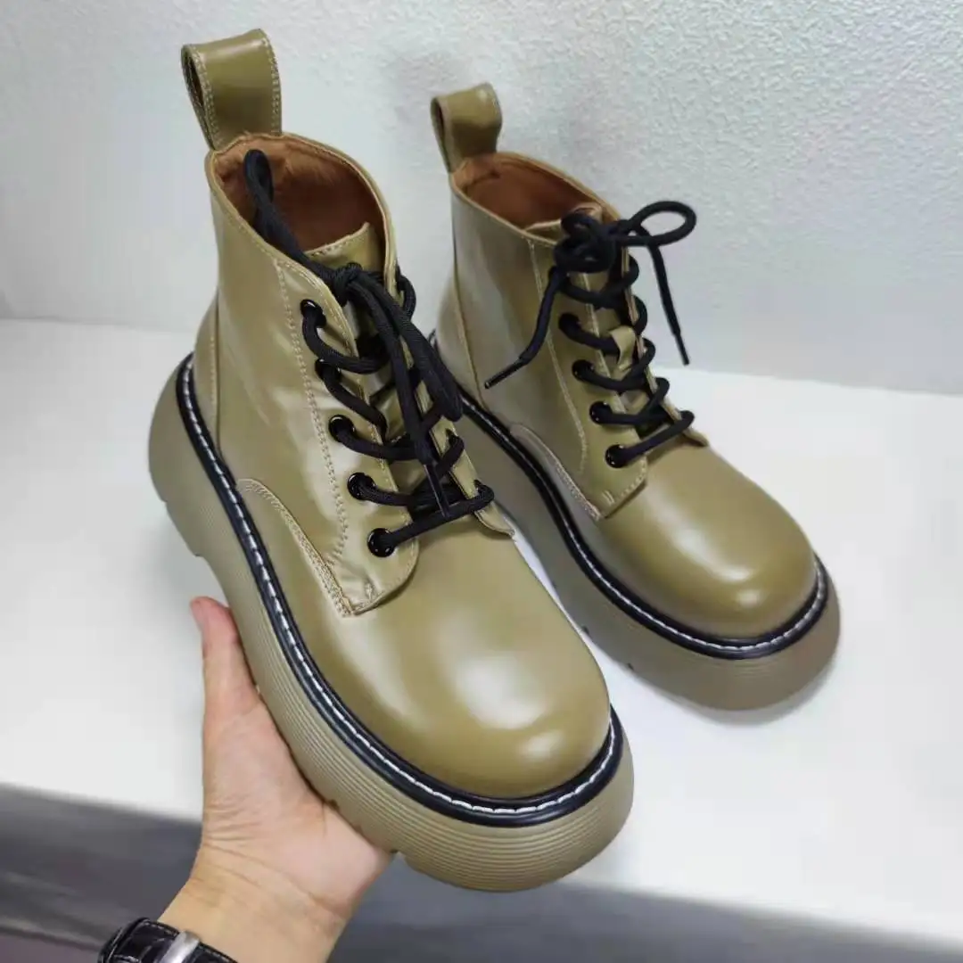 

Women Ankle Boots Lace Up Thick Sole Fashionable Martin Boots Platform Chunky Heel Short Boots Non Slip Round Toe Ladies Black
