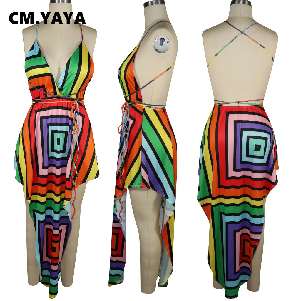 Женское платье макси с лямкой на шее длинное в разноцветную полоску глубоким V