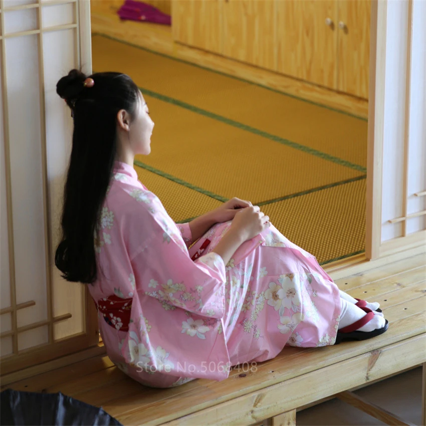 Кимоно Sakura Girl традиционная юката в японском стиле хлопковый винтажный стиль