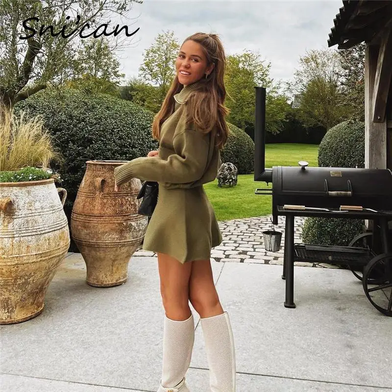 Женский трикотажный свитер с отложным воротником на молнии | Женская одежда