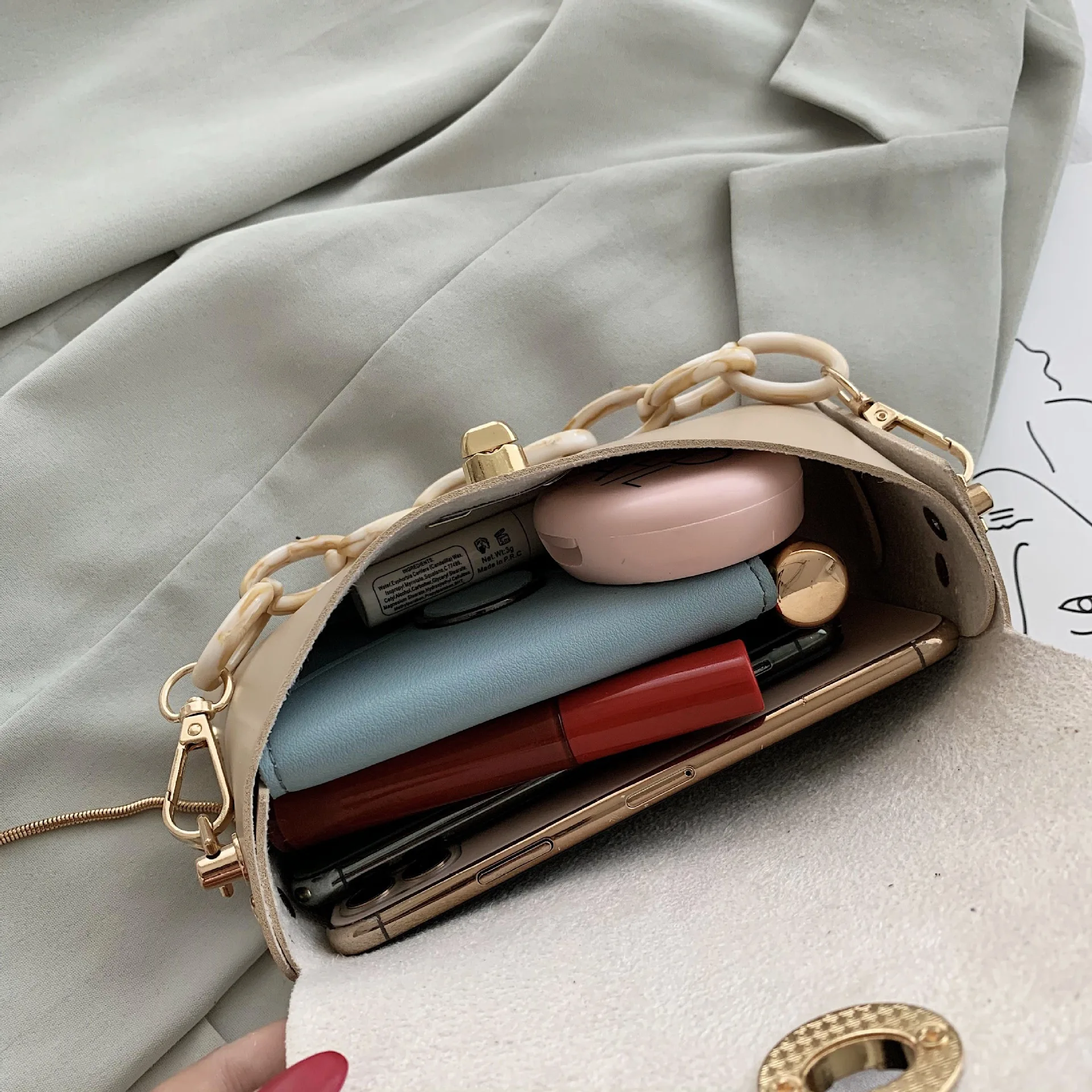 

Solid Color Fashion Crossbody Bags For Women PU Leather Messenger Bag Chain Strap Handbag Lady Small Flap Designer Travel Bag