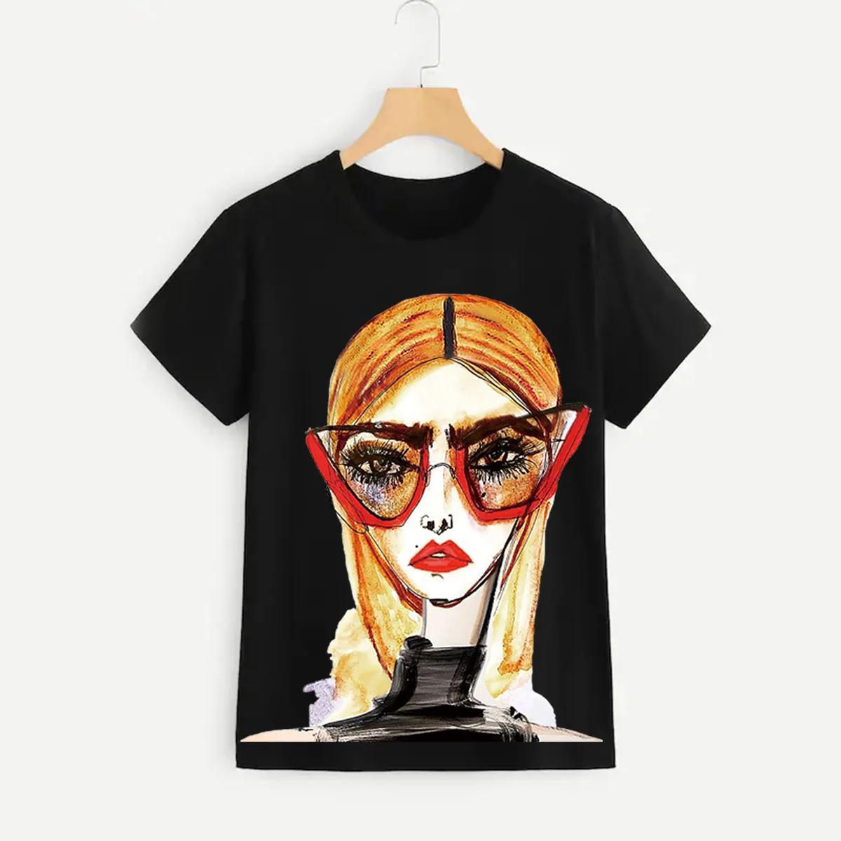 Женская хлопковая футболка с коротким рукавом черная большого размера забавным