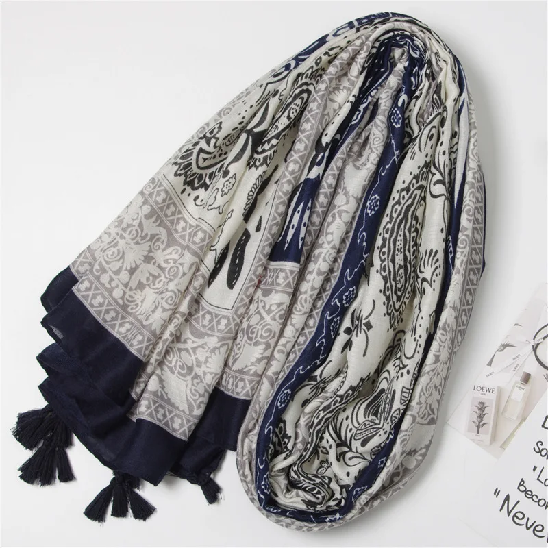 

Woman popular summer Sunscreen silk Scarves seaside tassels Shawls winter Cotton and Linen Scarf ethnic style Print Beach towel