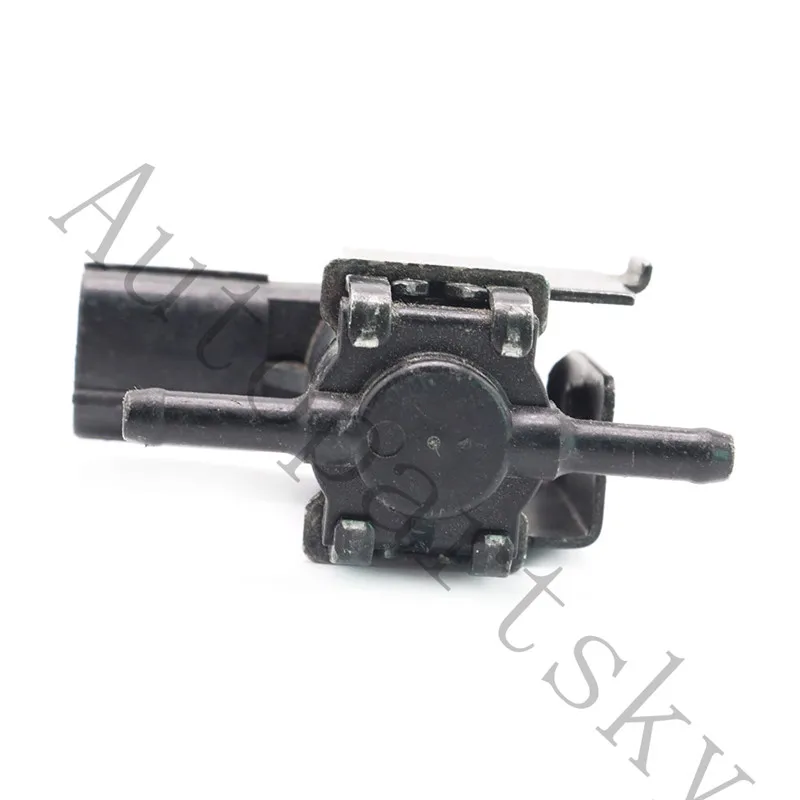 101362-4800 Оригинальный Соленоидный клапан обратный для Honda Civic VIII Hatchback автозапчасти