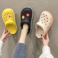 2022 summer womens garden shoes cute cartoon yellow sandals women casual clogs non slip beach shoes women slippers zuecos mujer