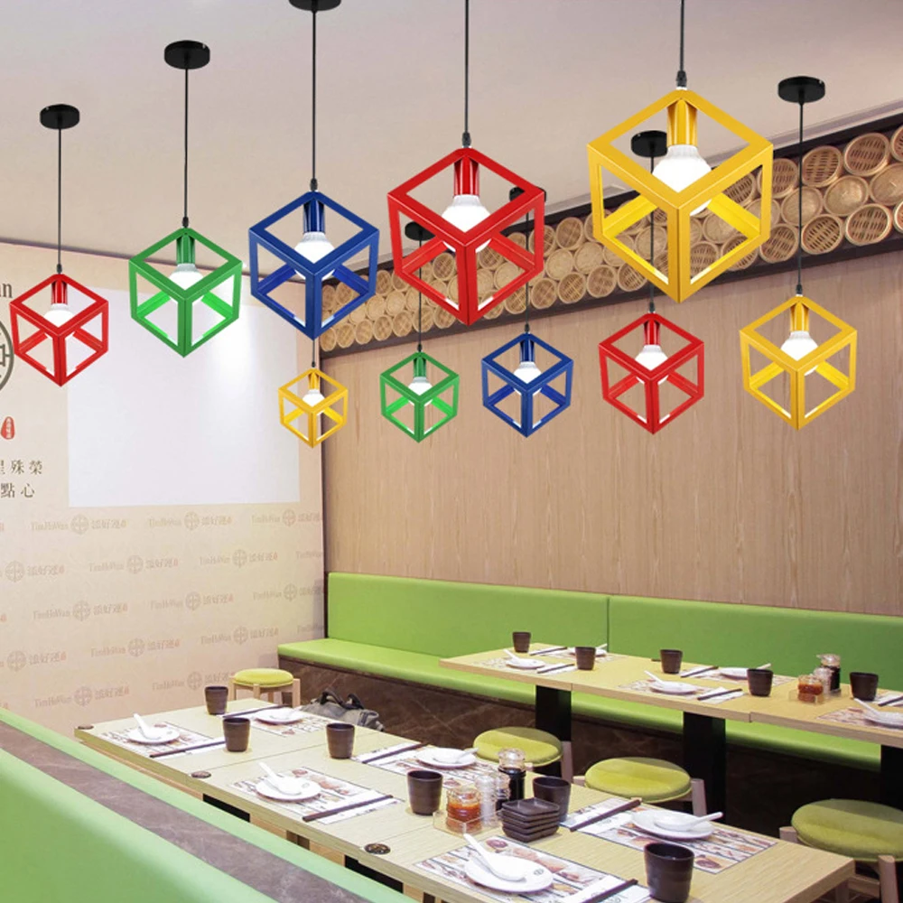 Подвесные светильники в железную клетку цветные металлические комнатные лампы