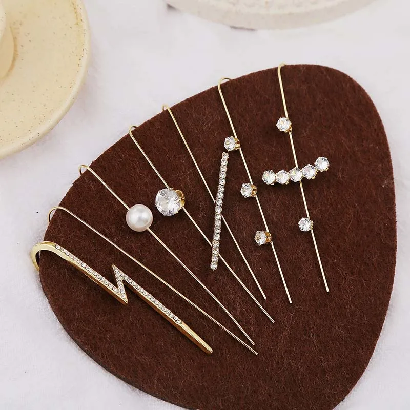 

1 PC New Crystal Hook Earrings for Women Gold Color Diagonal Studs Earring Korean Jewelry Gift Party Temperament Accessories
