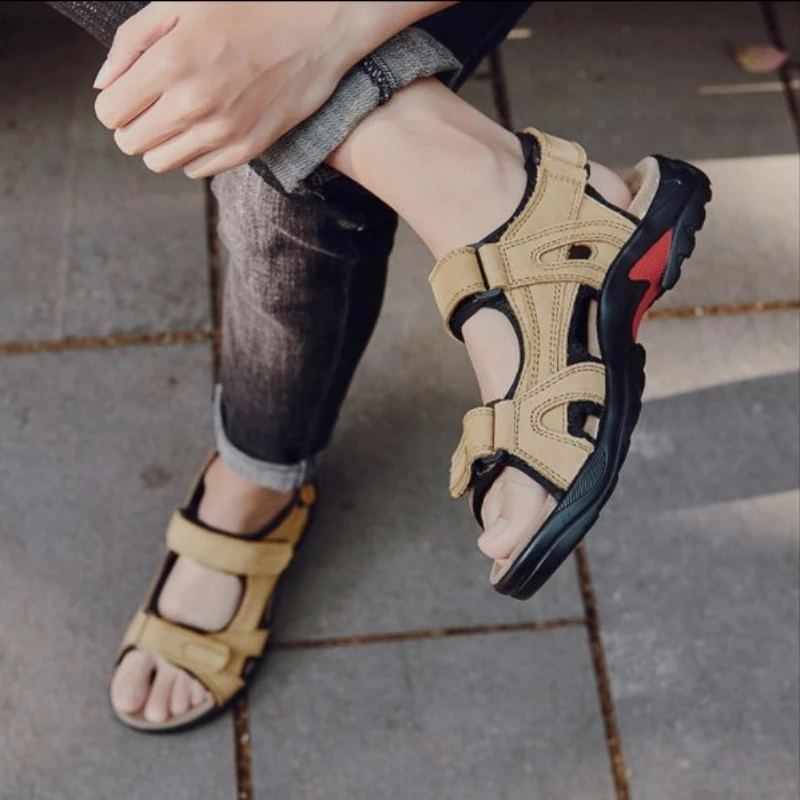 

2021 Summer Men New PU Leather Fashion Youth Trend Sandals Comfortable Beach Shoes Classic Hot Men Sandals HL548