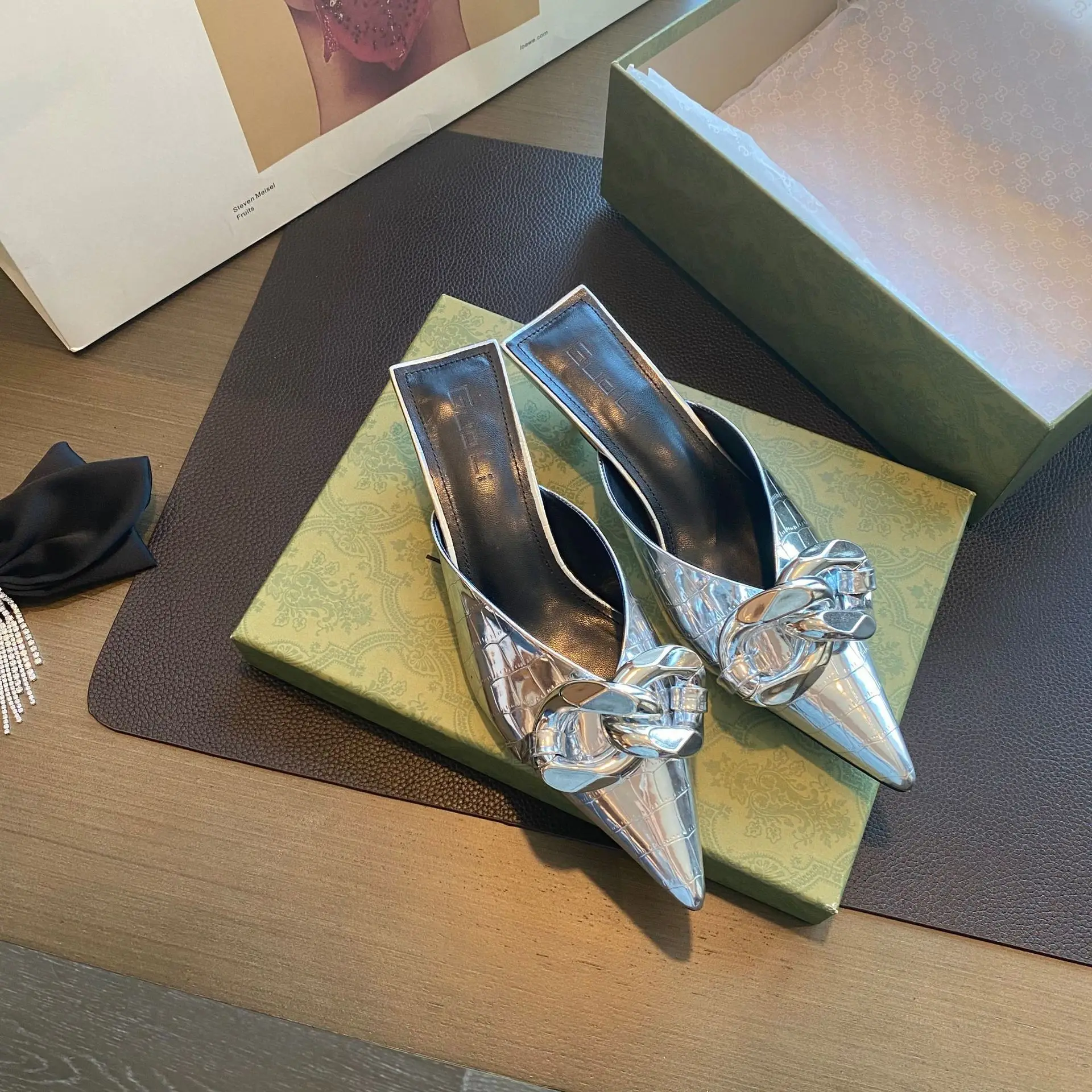 

Low Shoes Thin Heels Rome Fabric PU Basic Shoes Low Thin Heels Basic Rome PU