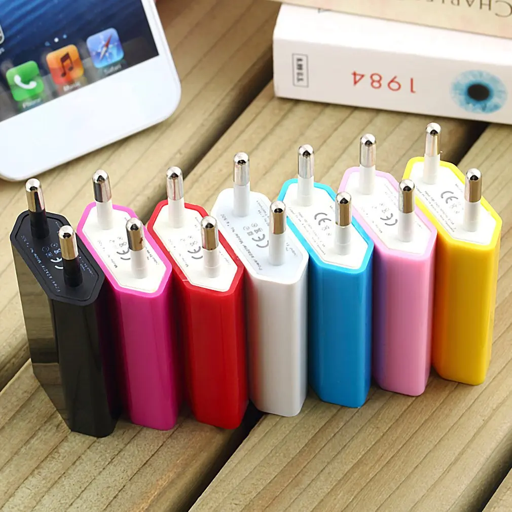 

Портативный адаптер питания с двумя USB-портами, 1 А