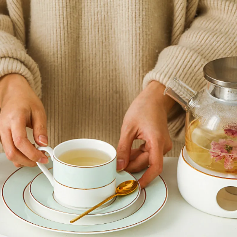 Простая керамическая белая кофейная чашка в скандинавском стиле японские