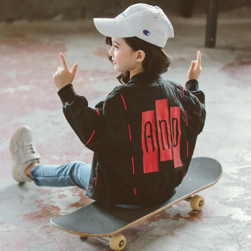 Коллекция 2019 года осенняя куртка с буквенным принтом для маленьких девочек