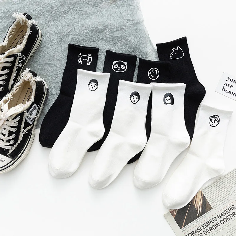 

Белые короткие носки, женские черные дизайнерские носки в Корейском стиле для колледжа с мультяшным принтом, повседневные хлопковые шикарн...