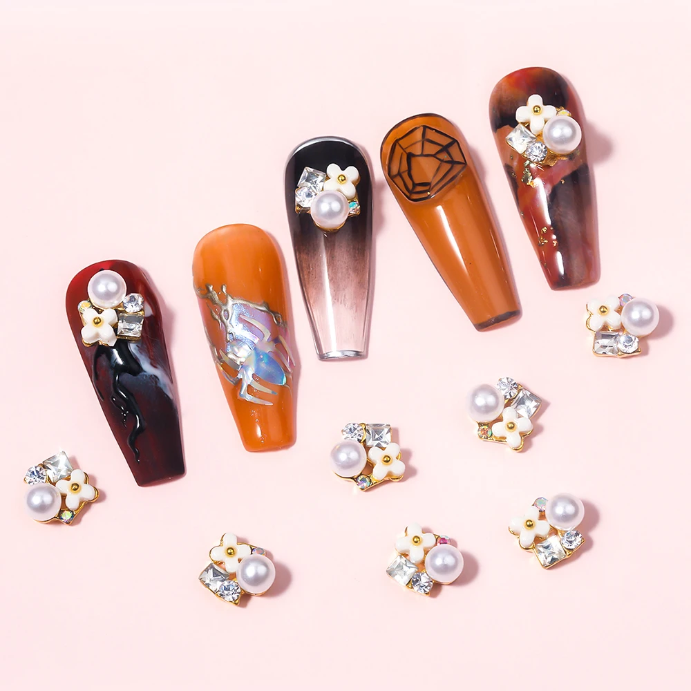 

Nail Art Alloy Zirconia Metal Small White Flower Graphic Design DIY Nail Decoration Creative Accessories Professional Nail Salon