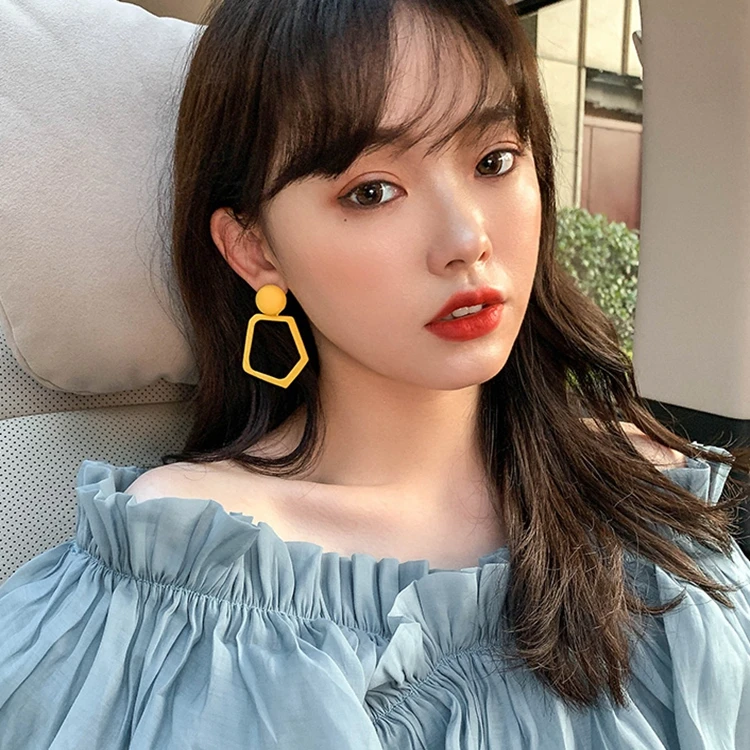 2019 корейские массивные круглые геометрические серьги желтые Висячие для женщин