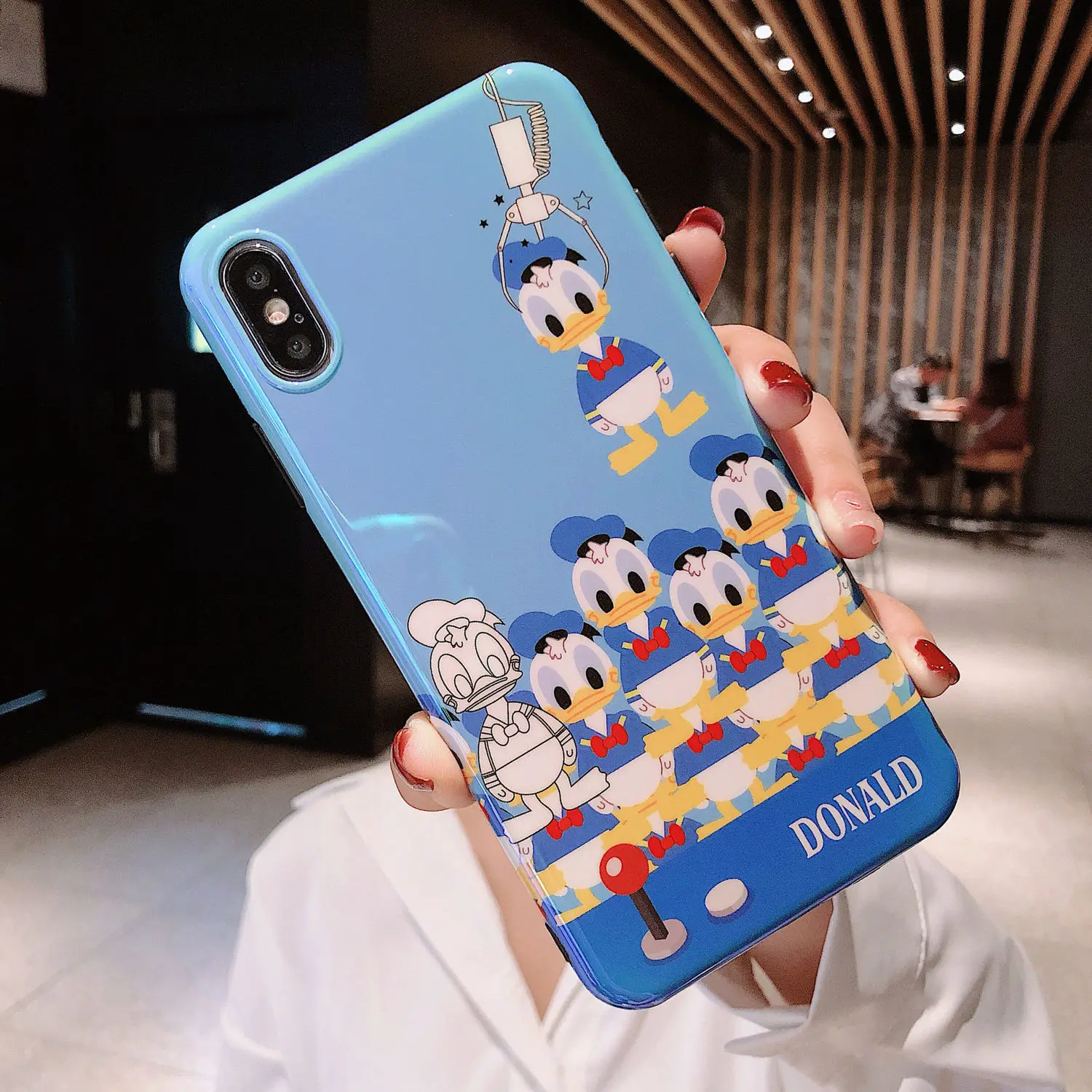 

Disney Cartoon Cute Donald Duck Blu-ray Phone Case for iPhone12mini /12promax/x/xs xr/7/8plus/11promax/11/6s/6splus/