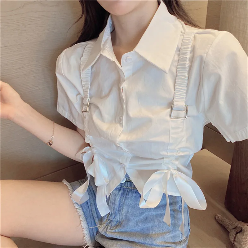 

Короткая укороченная белая блузка с завышенной талией и кулиской рубашка с короткими рукавами женская блузка с рюшами и кулиской для женщи...
