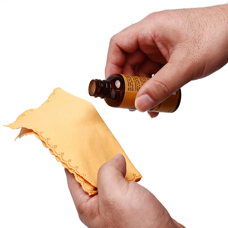 

1PC 50ML Guitar Fingerboard Nursing Oil Fingerboard Lemon Oil Guitar Bass Ukulele Strings Instrument Guitar Accessories