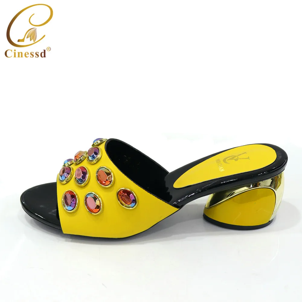 Новинка Дизайнерские летние туфли лодочки на каблуке женские пикантные среднем