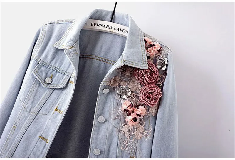 Женские короткие джинсовые куртки демисезонные новые однобортные с объемными