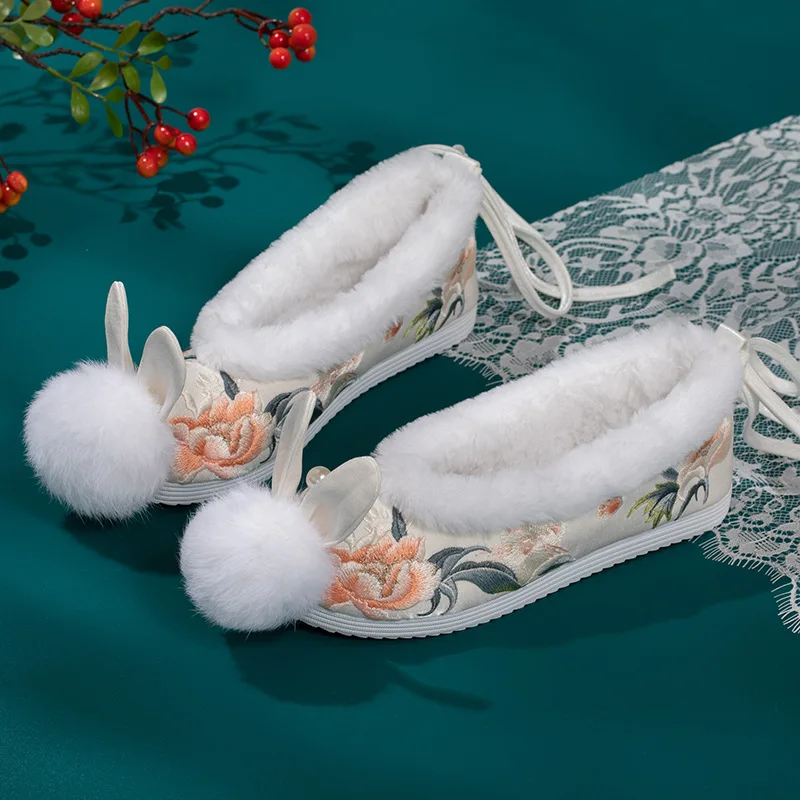 

Женские ботильоны с цветочной вышивкой из искусственного кроличьего меха, зимние теплые ботинки Hanfu с меховой подкладкой на плоской подошв...