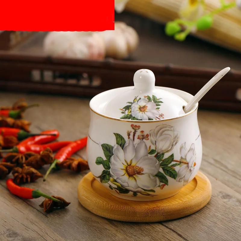 

Jingdezhen Handmade Gilt Seasoning Pot European Creative Kitchen Household Condiment Bottle Seasoning Box Ceramic Salt Shaker