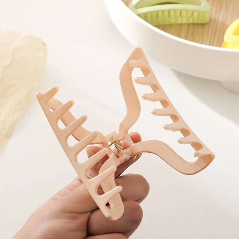 

New Women Large Hair Claws Crab Hair Clips Rectangle Acrylic Acetate Solid Hollow Out Geometric Hairpins Hair Accessories