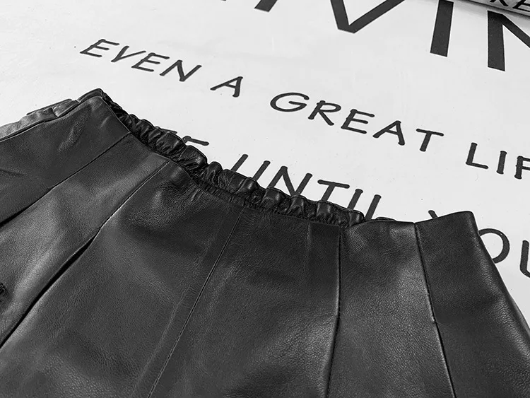 Spring Autumn 2021 fashion women's lace genuine leather shorts B783