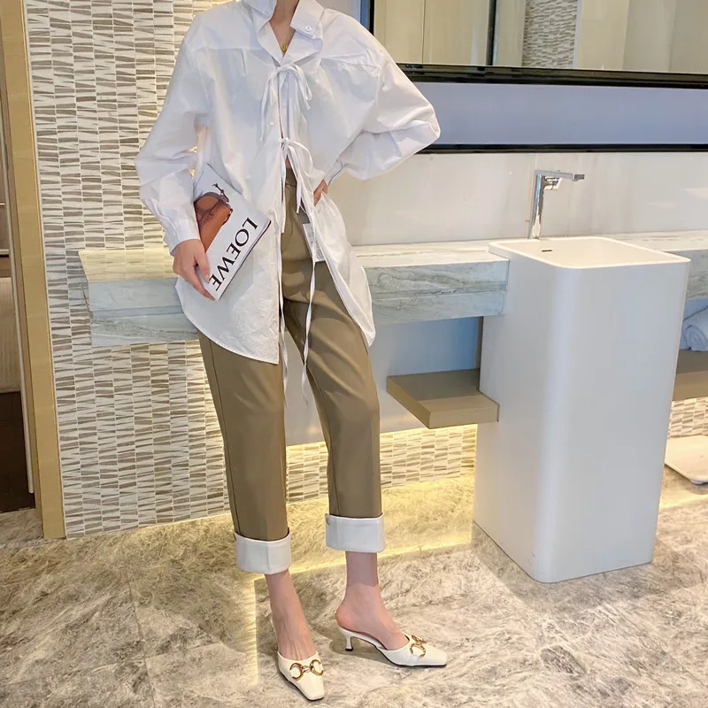 

2021 New Luxury Women Black Low Heels Metal Decoration Slides Mules Female Kitten Heels Slippers Outsides Flip Flops Prom Shoes