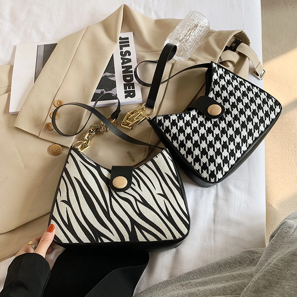 

Vintage Animal Pattern Hobo Handbags Casual Women PU Leather Nylon Chain Shoulder Bag Travel Flap Totes