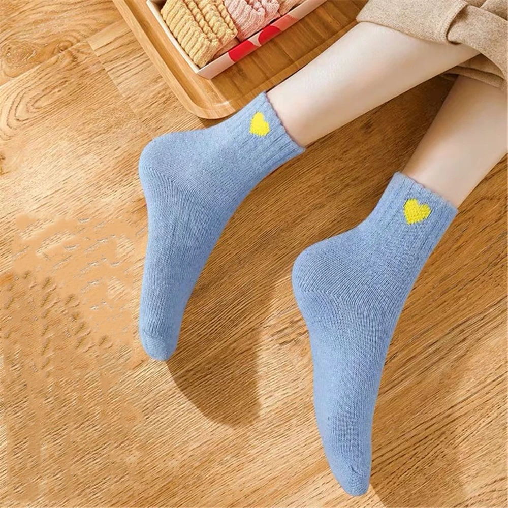 Women winter cartoon plus velvet thick warm socks Harajuku Japanese cute ins style fashion simple trend solid color cotton socks